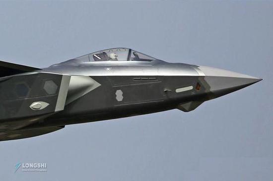 J-20-fighter.jpg